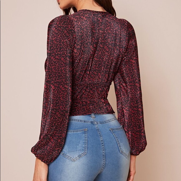 Zara accordion patterned crop peplum blouse - Picture 3 of 6